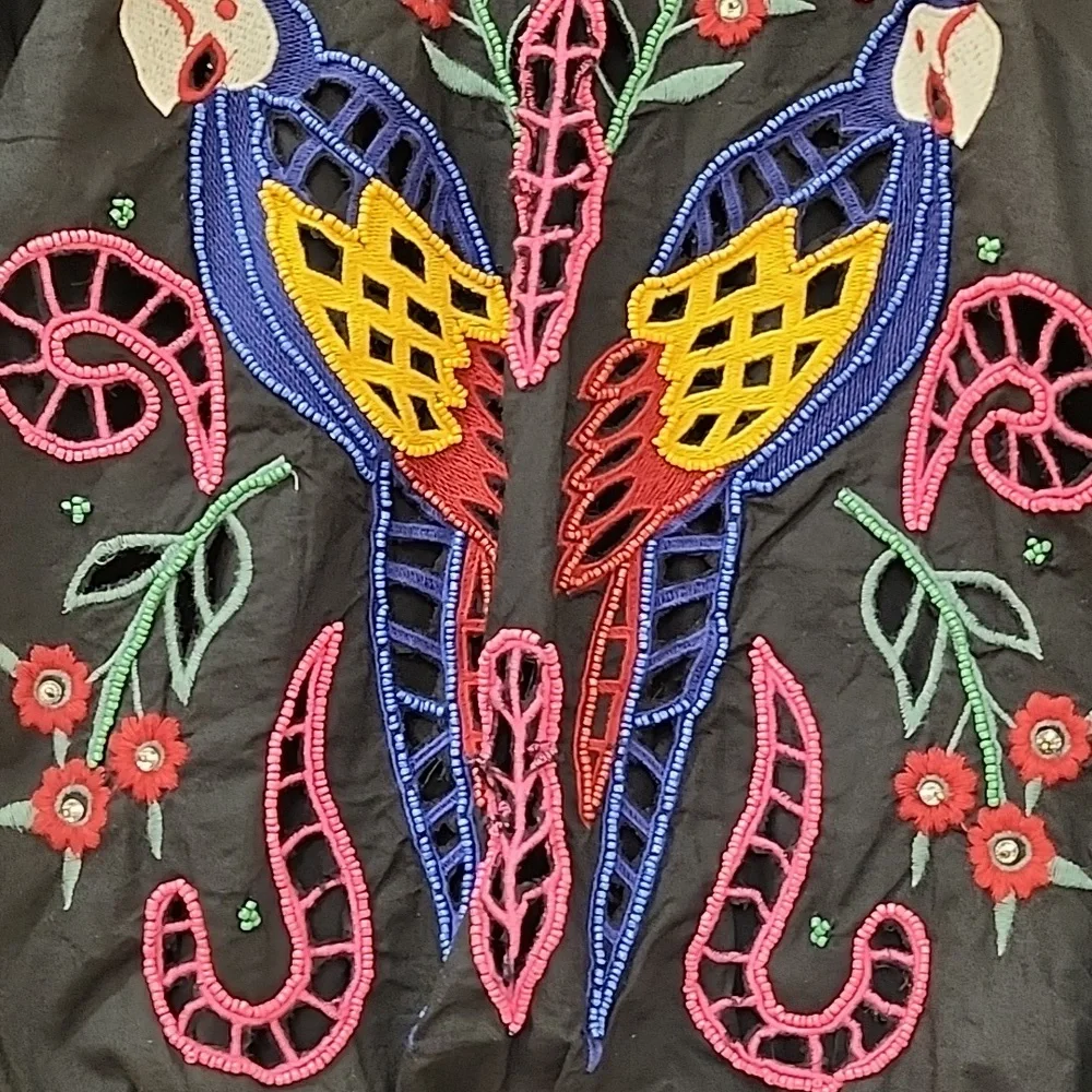 FarmRio Embroidered Puffsleeve  Black Dress Colorful Parrot Design Romantic Sz M - Picture 14 of 16